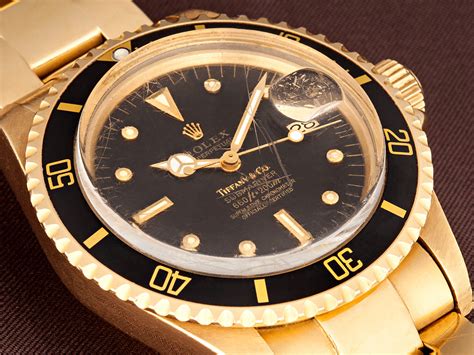 gold rolex submariner for sale.